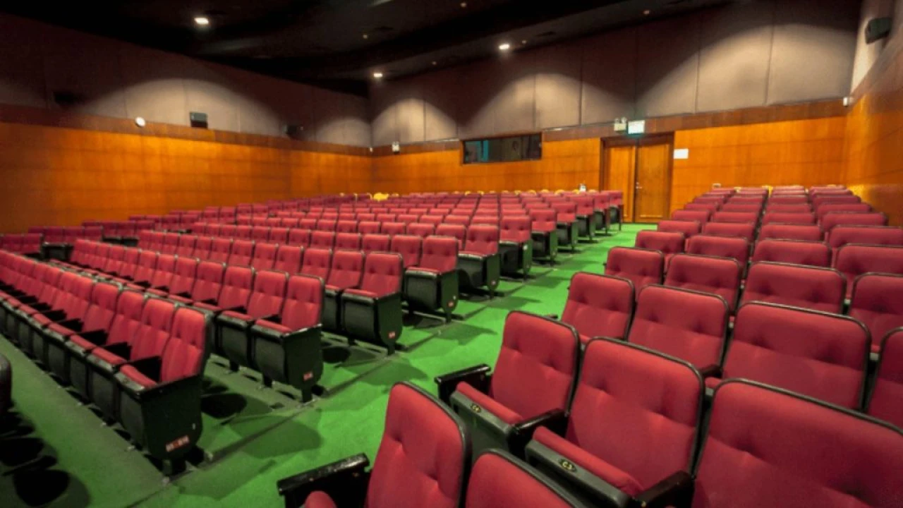 HomeTeamNS-Auditorium